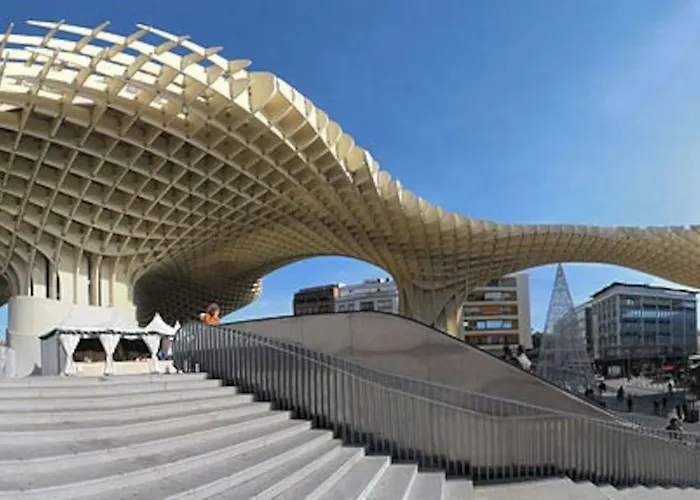 Selecta Con Piscina En Calle Juzgado